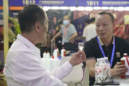 承德浓香型白酒代理多少钱