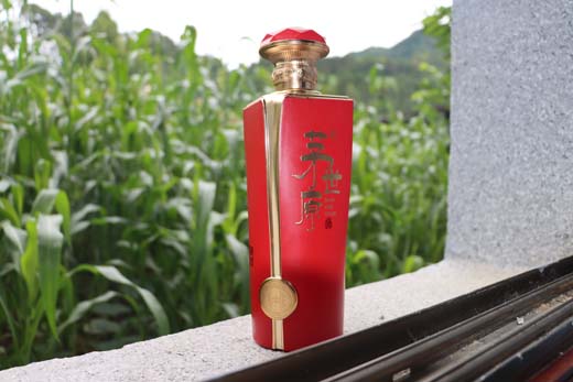 店小二白酒代理多少钱