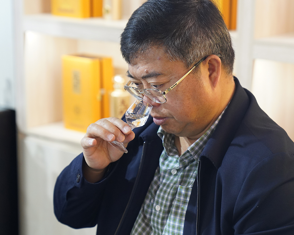茅台镇酱香酒198十瓶是骗局吗
