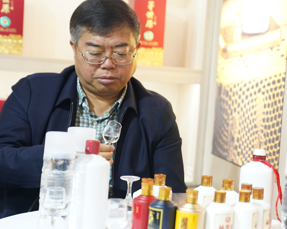 茅台镇酱香酒八年的多少钱