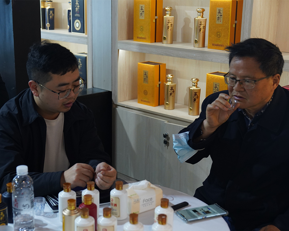 茅台镇酱香酒厂可以参观吗