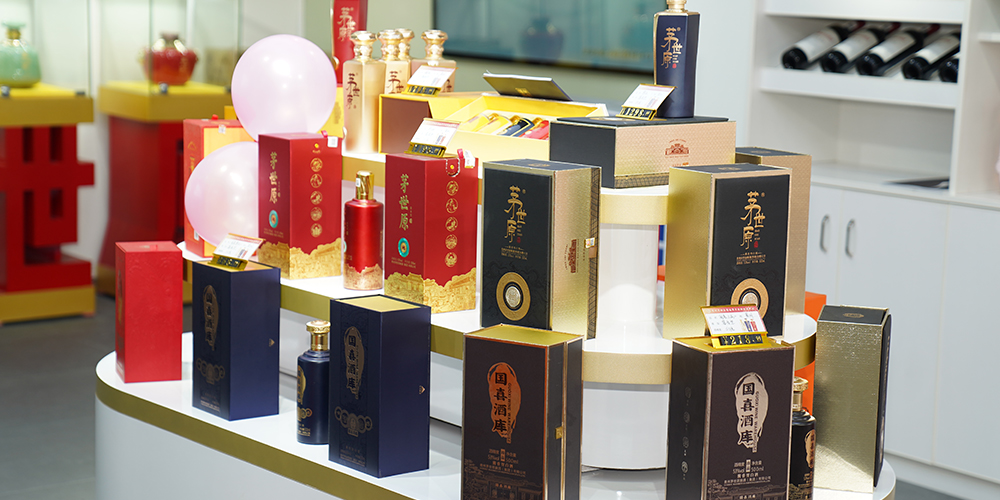 白云茅台镇酱香型白酒加盟电话、白云茅台镇酱香型白酒加盟热线详解如何致富