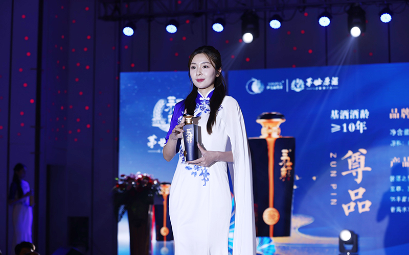 正宗白酒代理多少钱-正宗白酒代理费用是多少需要多少资金