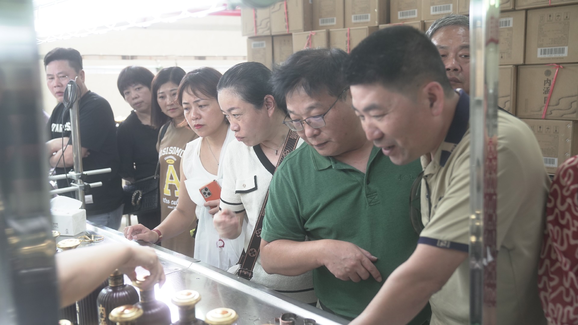 白酒代理投入多少钱;白酒代理需要投入多少资金详细解析