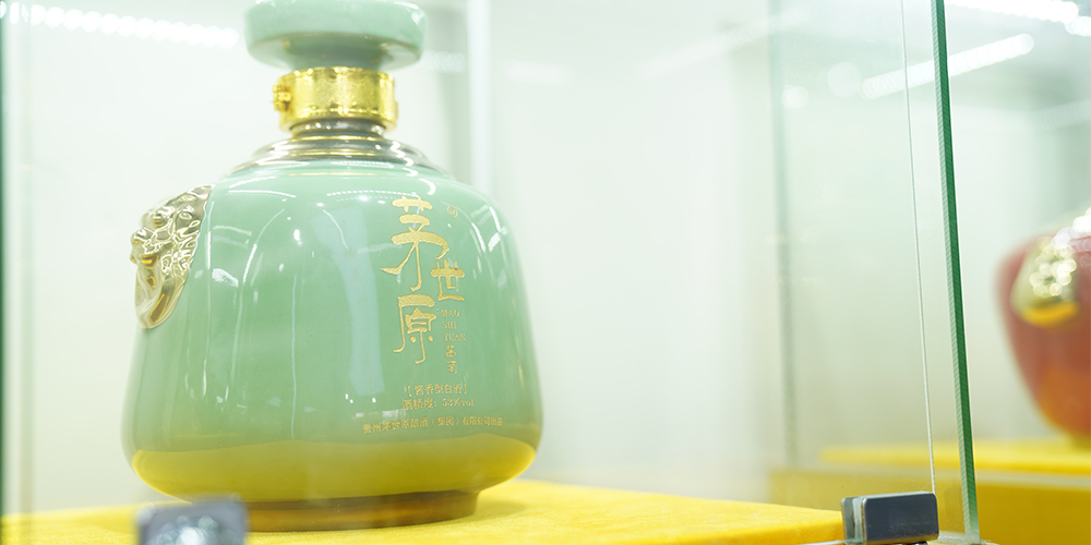 酒水代理商应该怎么做-酒水代理商成功秘诀：市场策略与品牌管理