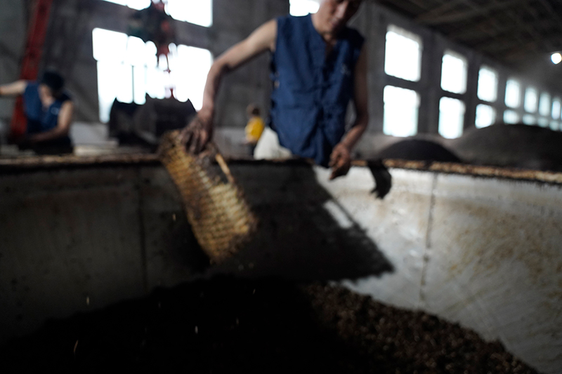 昆明散装定制白酒代理—如何代理昆明散装定制白酒 专业定制代理服务助您成功