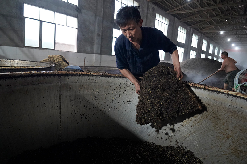 白酒代理和直营-如何解决白酒代理难题直营策略助您突围