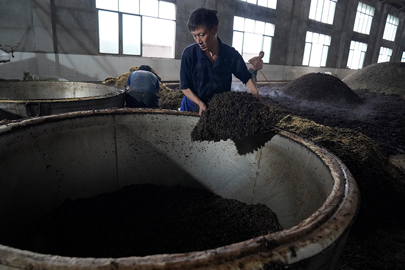 大牌白酒代理进去门槛-大牌白酒代理进入门槛高如何降低这里有突破方案