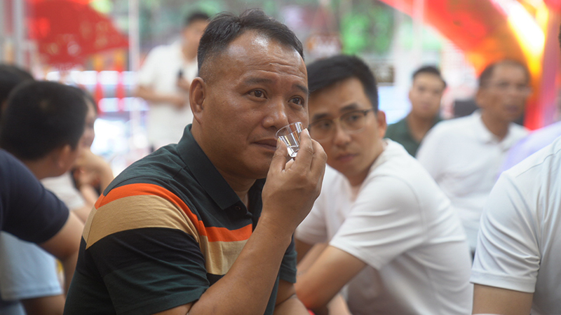 上海白酒代理加盟:抢占市场先机的明智之选 上海白酒代理加盟:抢占市场先机的明智之选