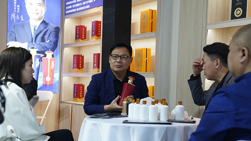 湖北纯粮酿造白酒贴牌代理创新合作路径 湖北纯粮酿造白酒贴牌代理创新合作路径